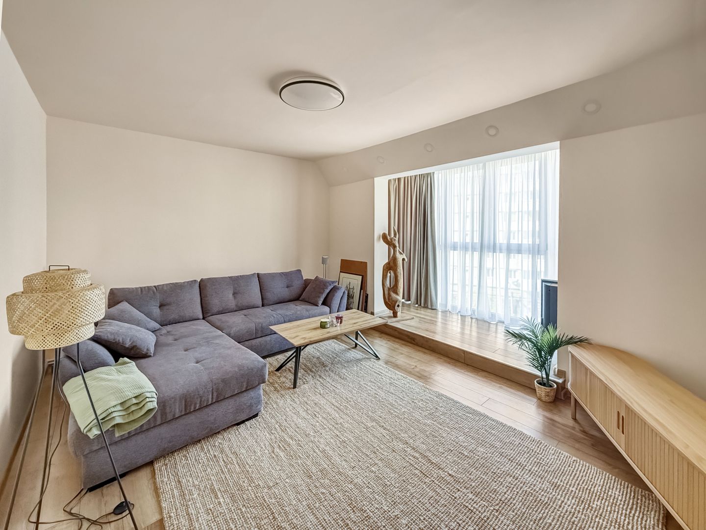 Apartament 4 camere, la 5 min de Iulius Mall și Centru! - Poză 1