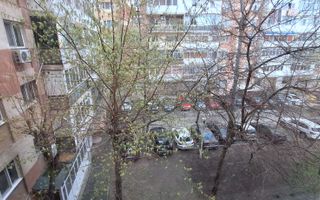 Apartament etaj 3/8 decomandat zona 1 Mai-Sara de vanzare - Poză 11