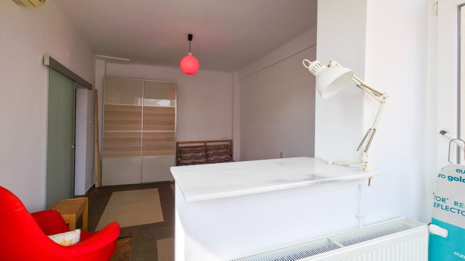 Garsonieră ultracentrală – Strada Toamnei | Centrală proprie | Balcon - Poză 4