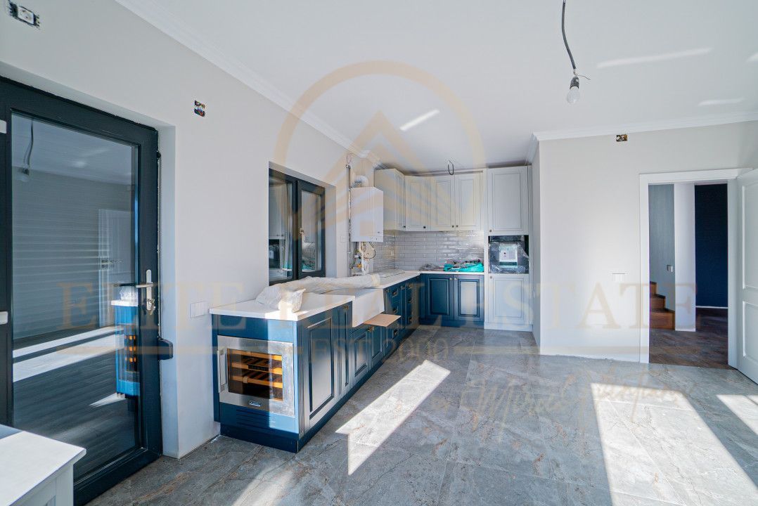 Năvodari - Casă exclusivistă cu ponton privat – Primul rând la lac - Poză 12