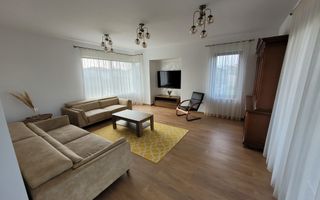 Casa Individuala in Selimbar cu garaj dublu si curte spatioasa - Poză 3