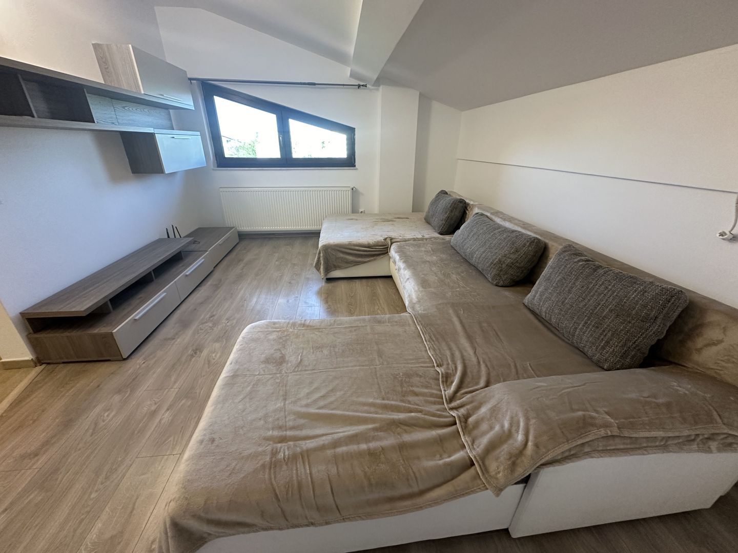 2 Camere 60mp 8Min Metrou Laminorului Bucurestii Noi Parc Bazilescu - Poză 2