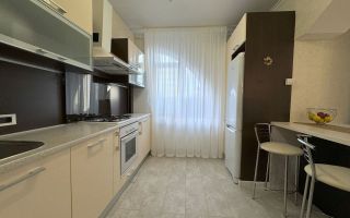 Chirie apartament, 3 camere, str. București, Centru - Poză 5