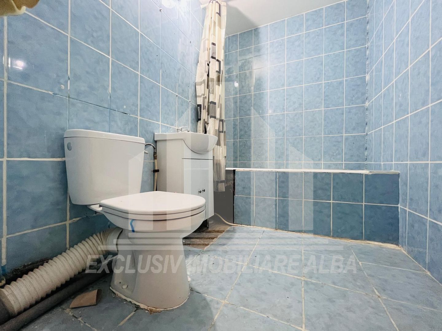 Apartament cu 2 camere decomandate la etajul 1, Santimbru - Poză 5