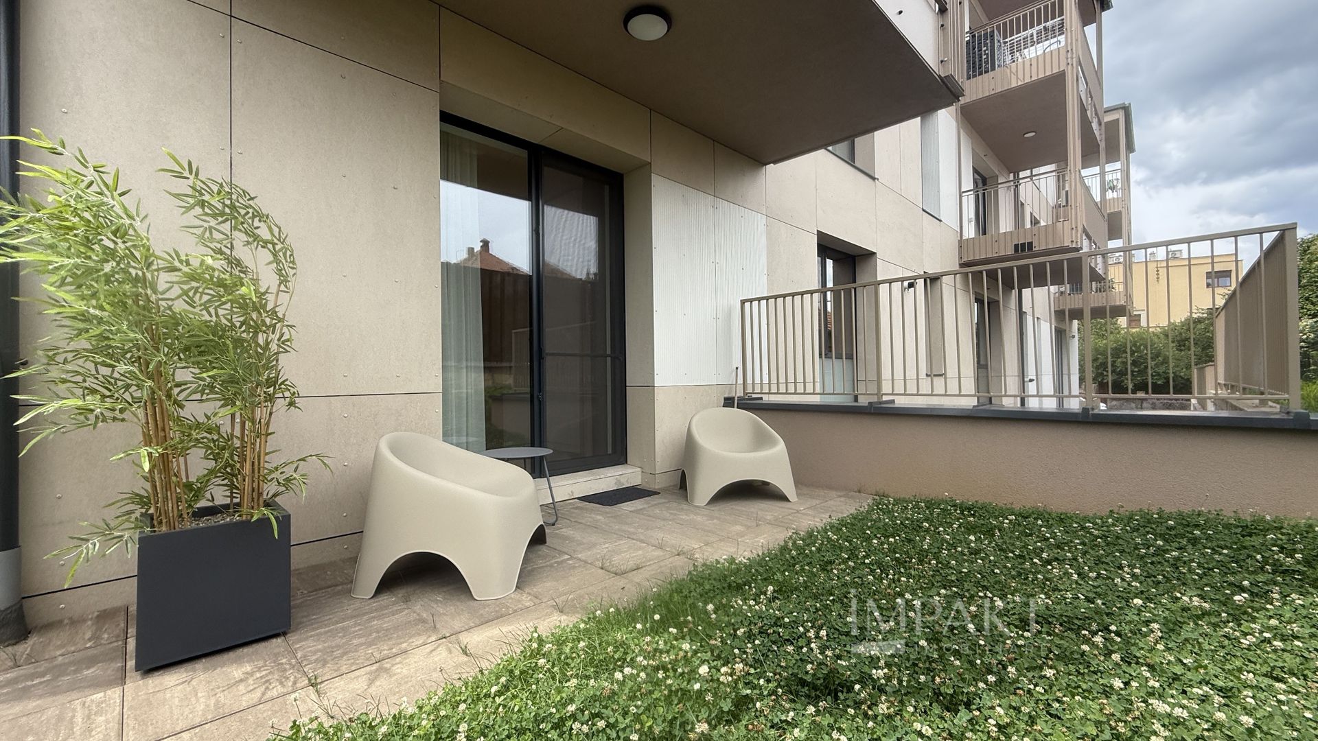 Apartament ultramodern cu 2 camere aproape de centrul orasului - Poză 10
