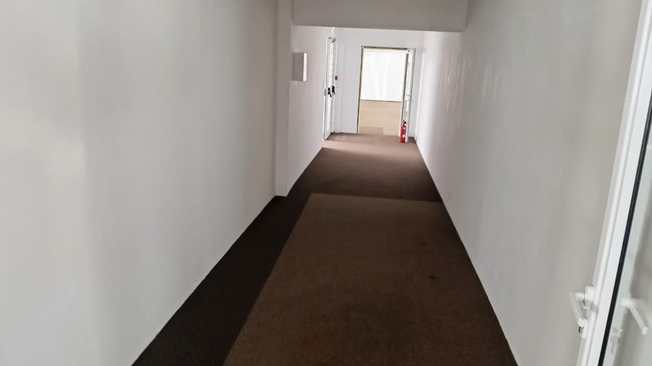 Spatii birouri/servicii - Poză 21