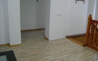 Pensiune de vanzare P+E Busteni - central - Poză 25