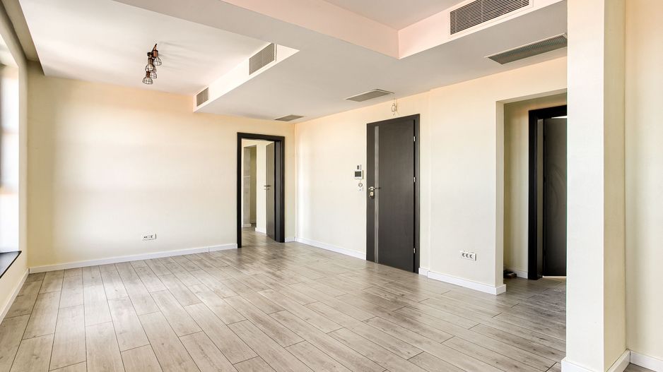 Închiriat! Spațiu de birouri în Gradiste - Poză 2