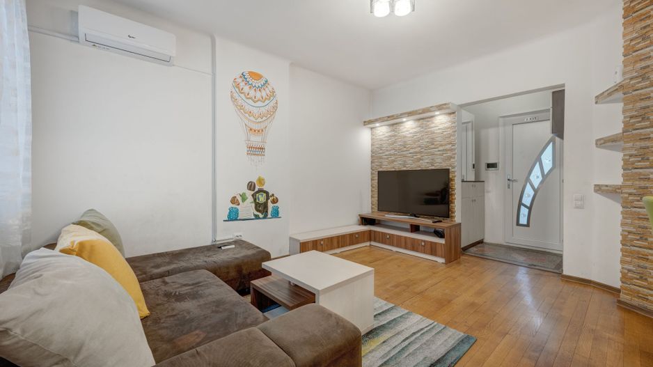 2 Apartamente  in Vila 5 Cam Metrou Basarab Gara de Nord - Poză 3