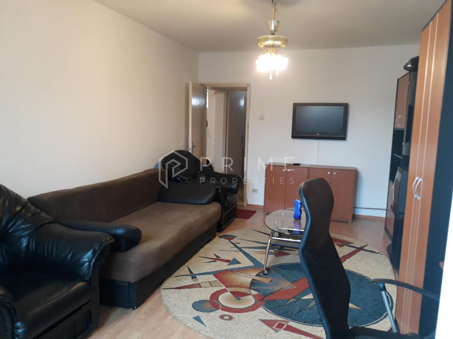 inchiriez apartament 2 camere Strada Muncii - Poză 1