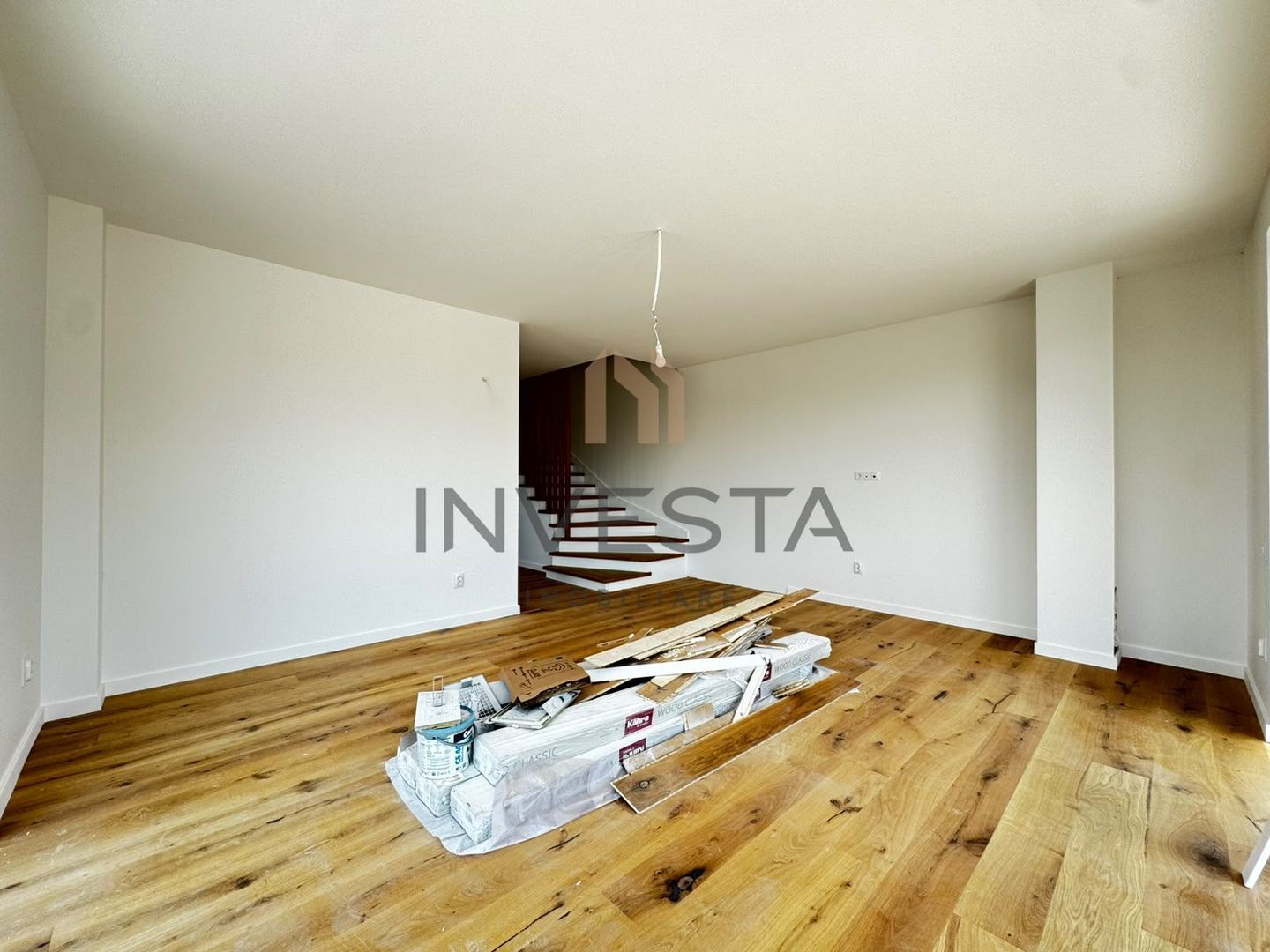 Oportunitate, casa individuala cu priveliste spre padure, Faget - Poză 2