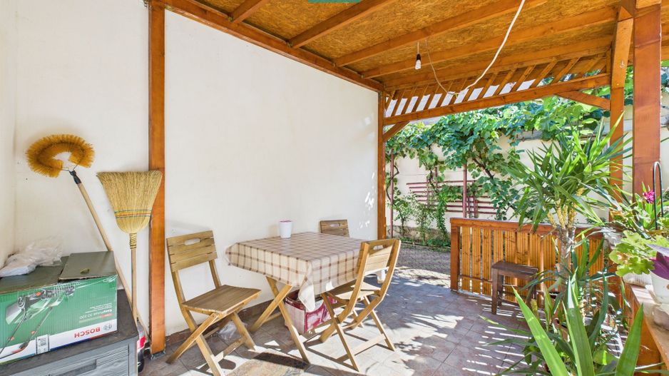 Casa de cărămidă cu 3 camere zona Uta - Poză 6