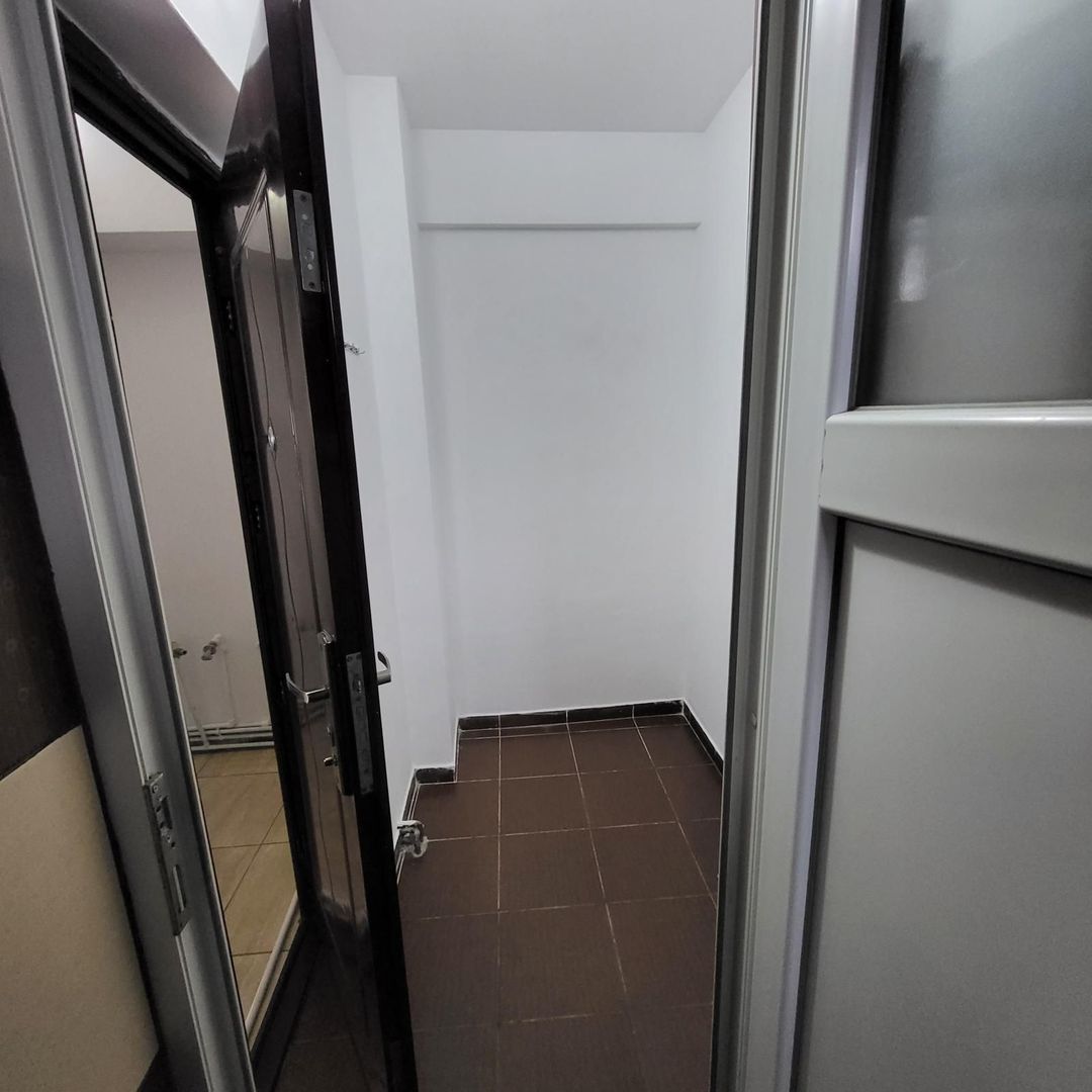 De inchiriat spatiu comercial P+M, Prelungirea Ferentari - Poză 2