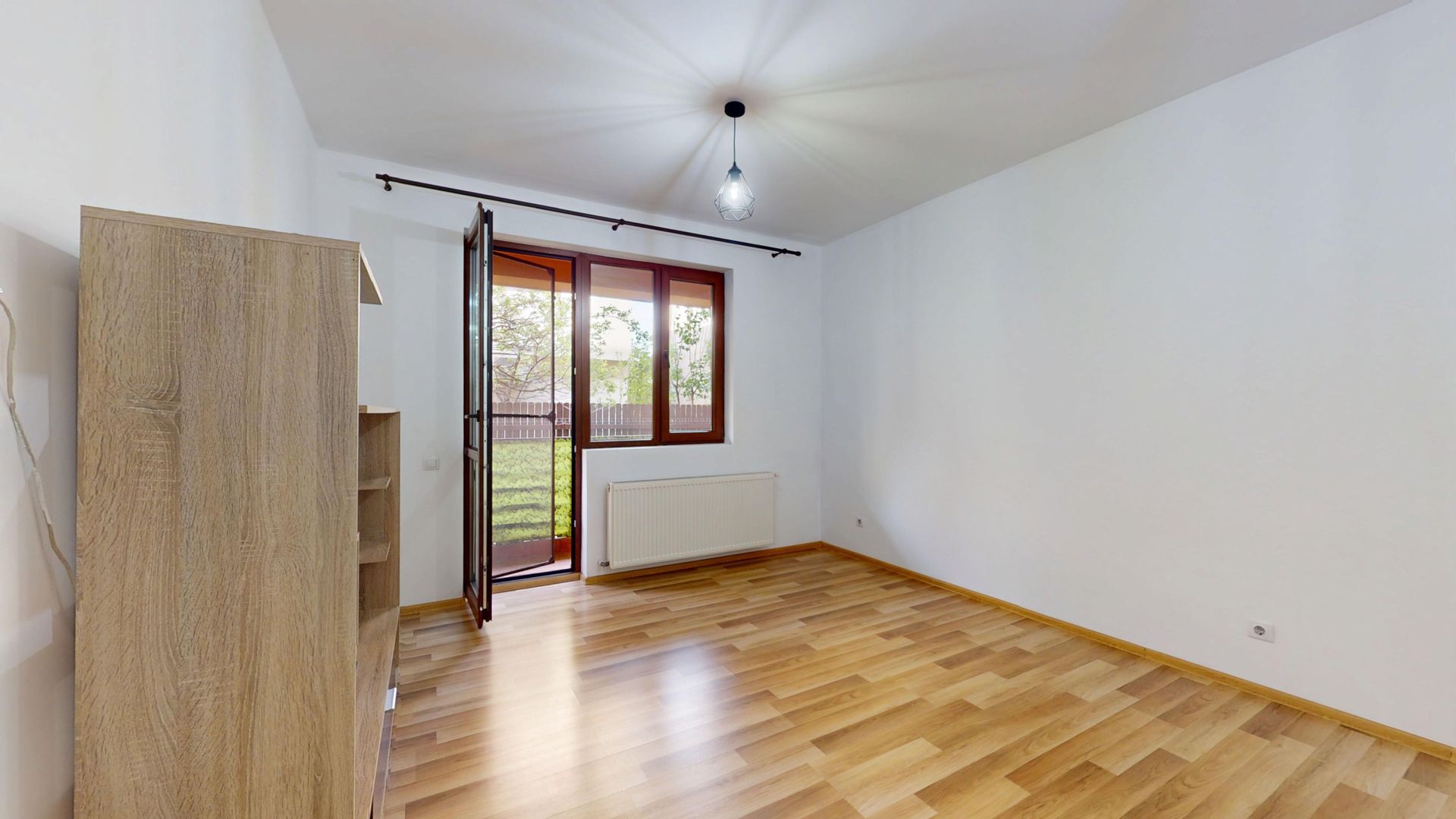 Apart. 2 cam. Parter cu Balcon + Parcare! Chiajna lângă Pădure ! - Poză 3