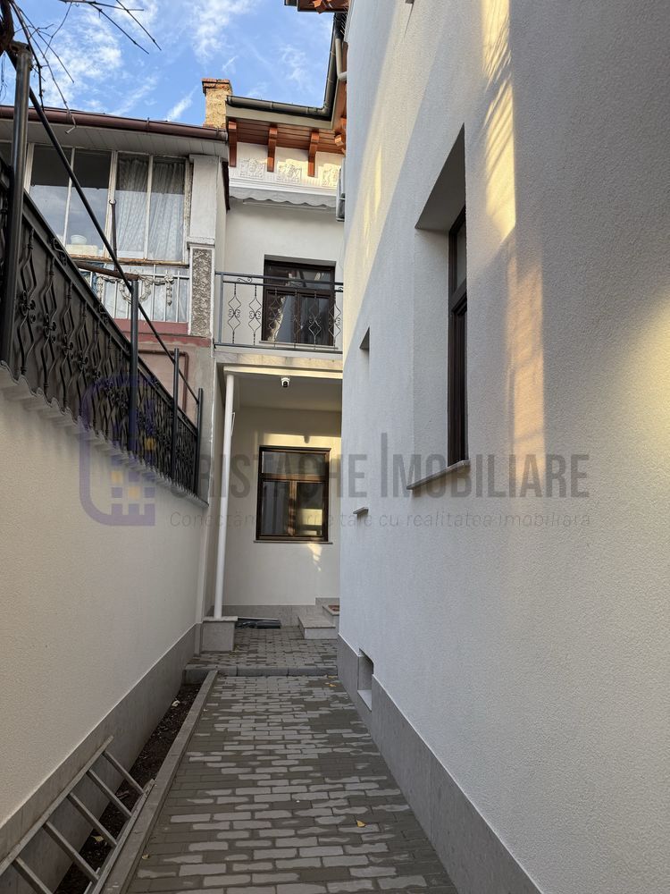 Vila P+1+M + parcare - Poză 3