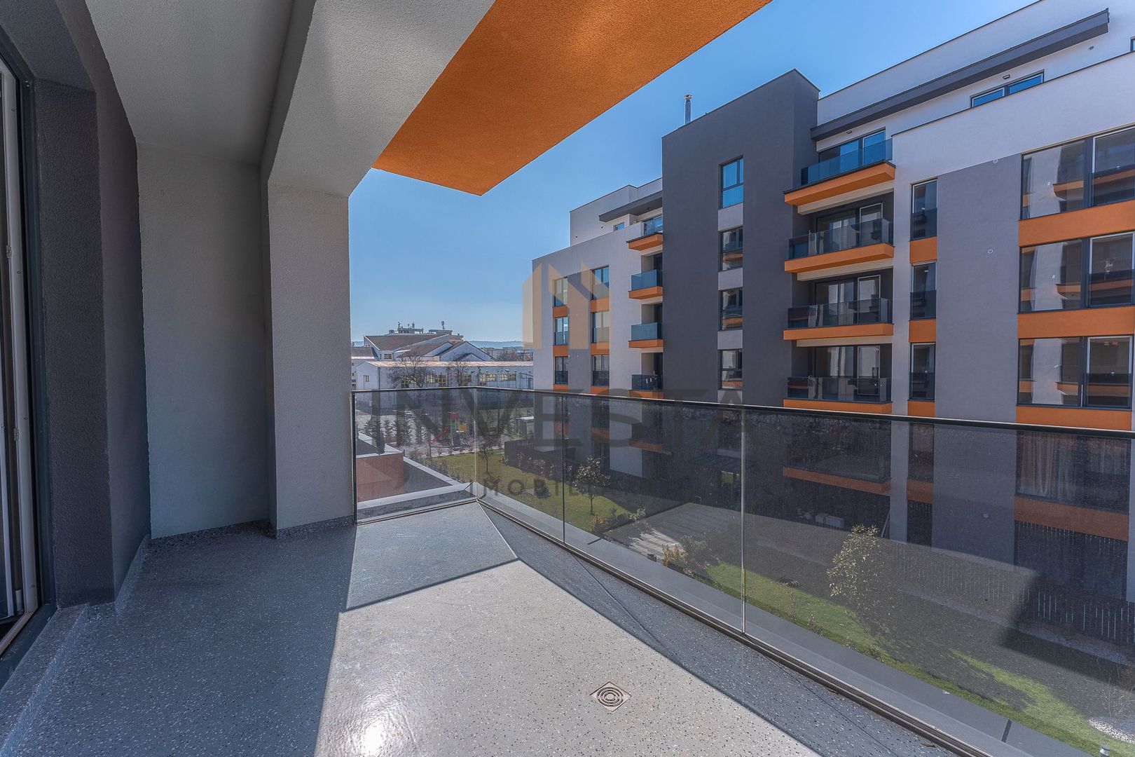 Apartament excusivist! Se vinde la cheie, complet mobilat si utilat! - Poză 17