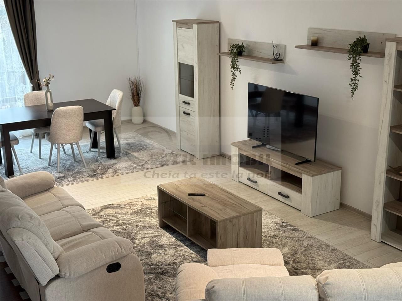 Vila 3 Camere- Zona Bucium- 850 euro - Poză 2