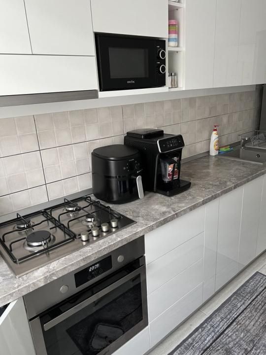Apartament 2 camere mobilat/utilat + loc parcare Popesti Leordeni metrou - Poză 5