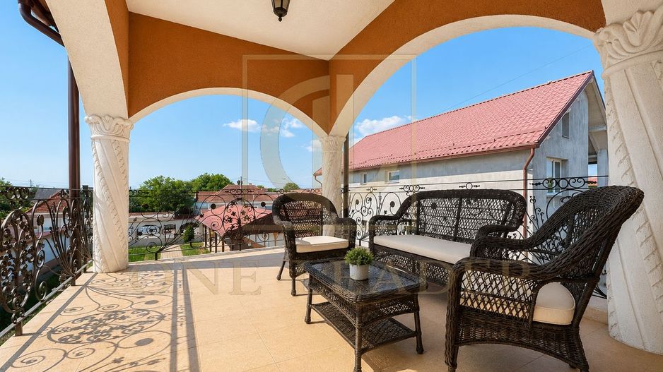 Casă Exclusivistă în Stil Baroc | 330 mp | Teren 1.200 mp - Poză 8