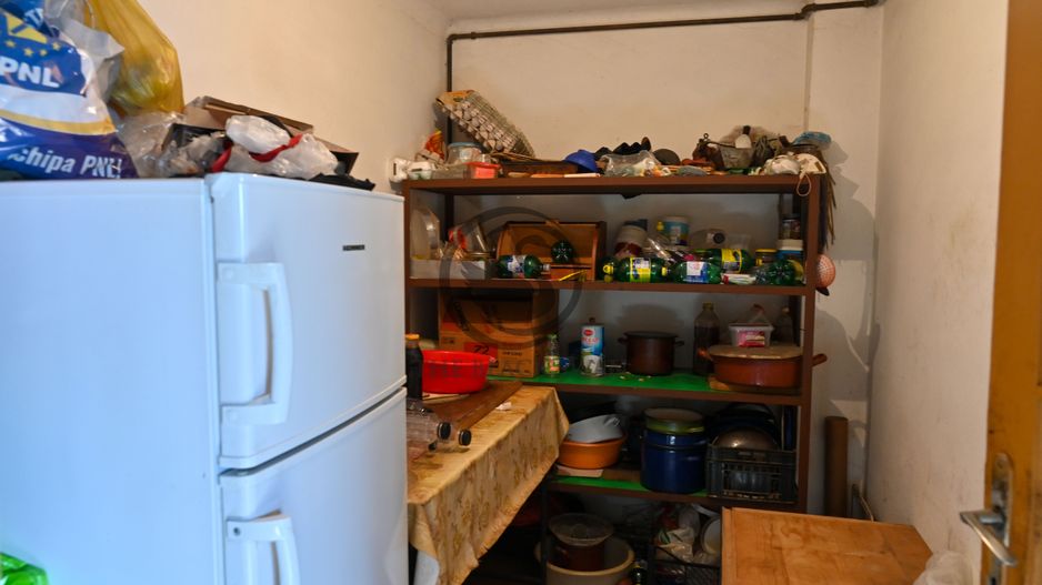Casa cu 6 camere de vanzare | Zona Ultracentrala, Baicoi | Comision 0% - Poză 26