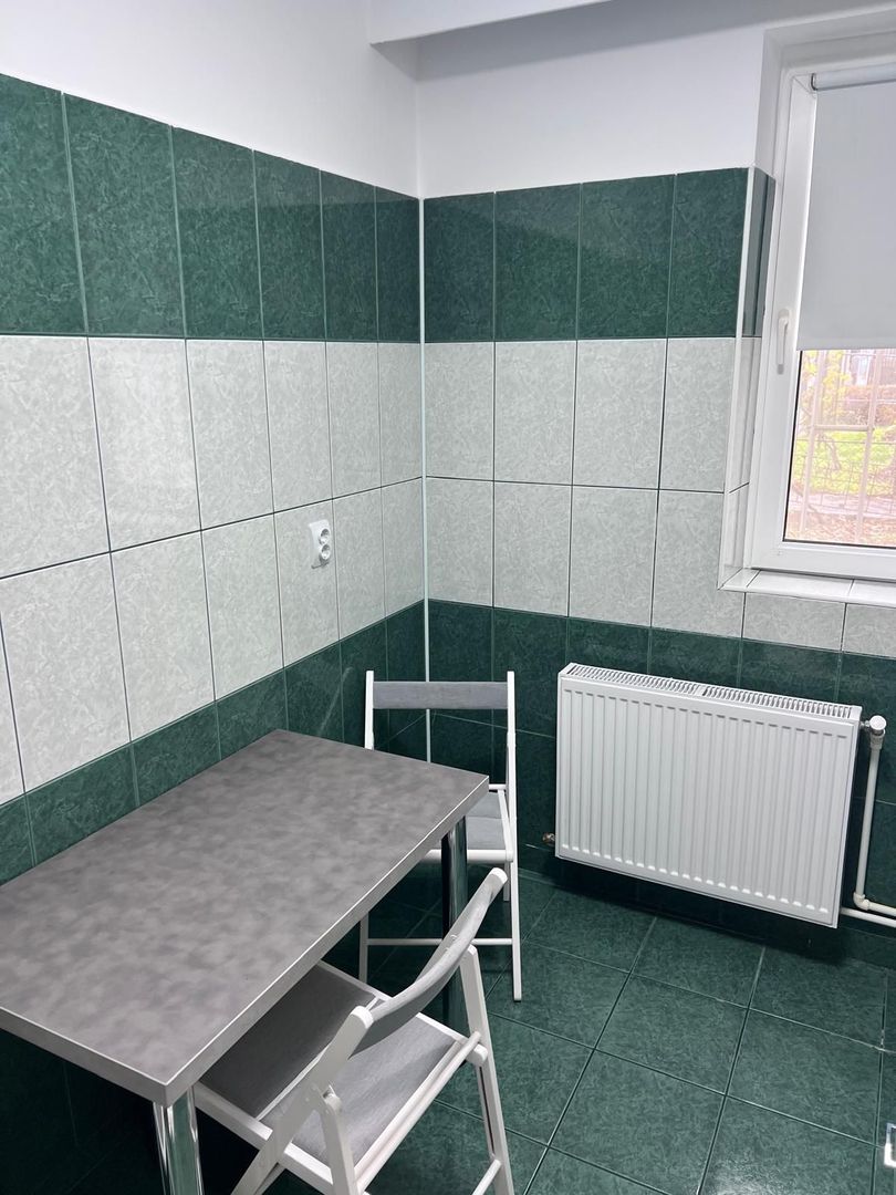 De inchiriat apartament 2 camere – Delfinariu, Constanța - termen lung - Poză 12