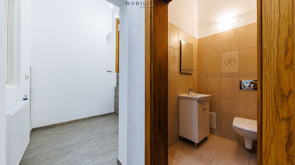 Spatiu pentru birouri | 3 incaperi, 2 bai - Recent renovat - Poză 11