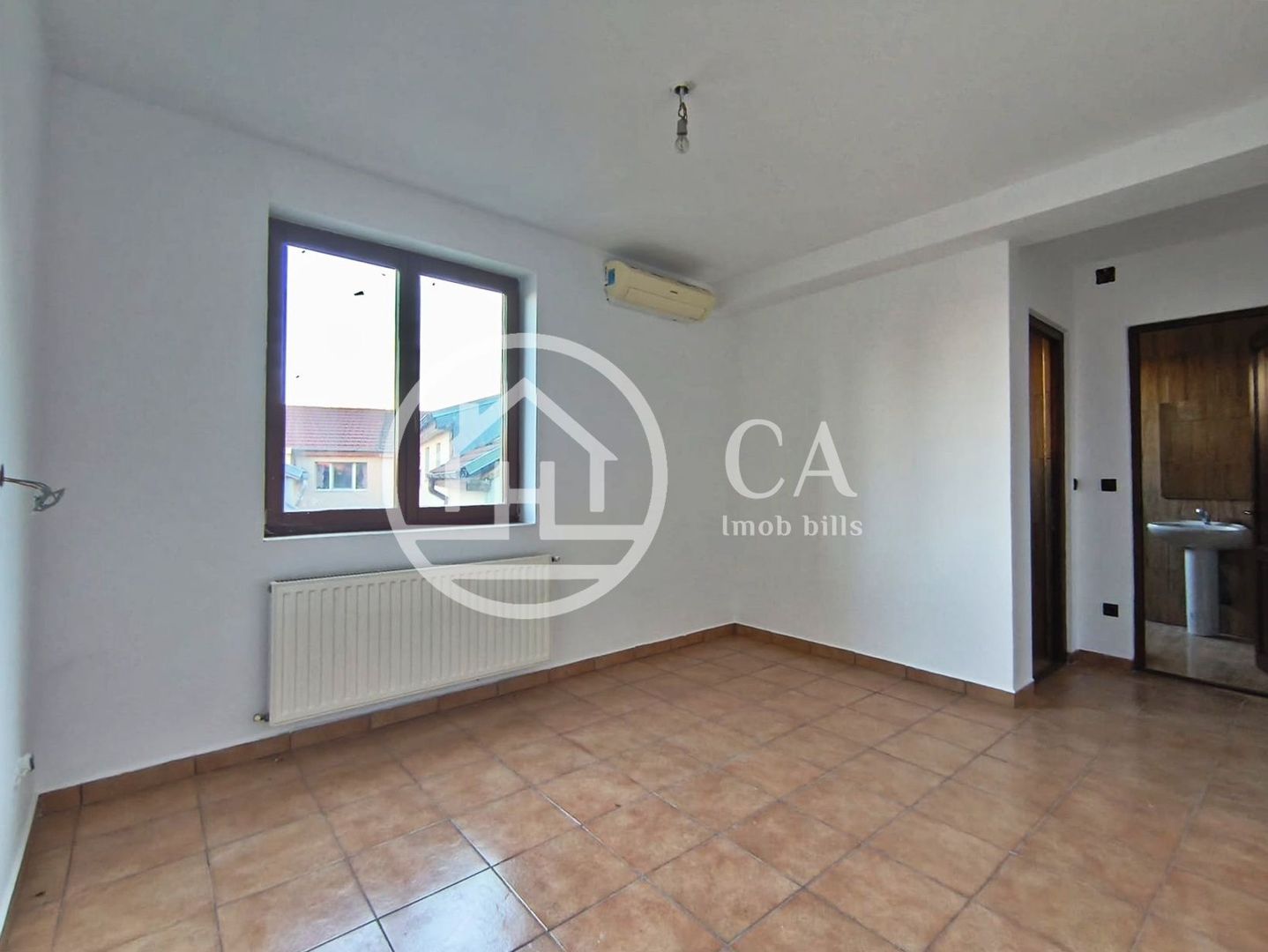 Casa de închiriat cu 6 camere în zona Centrala,  Oradea - Poză 7