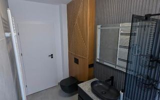 Apartament spațios și modern în Borhanci - Poză 12