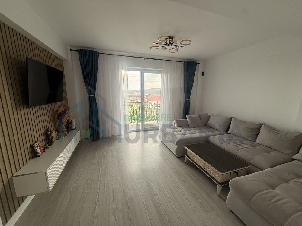 Apartament 2 camere de vânzare, zona Horpaz, lângă Profi și stația de autobuz - Poză 1