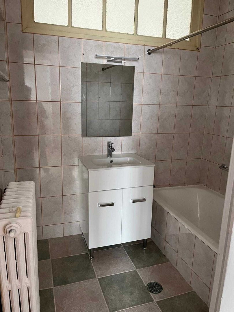 Apartament fermecător și luminos în zona Unirii – 75 mp - Poză 3