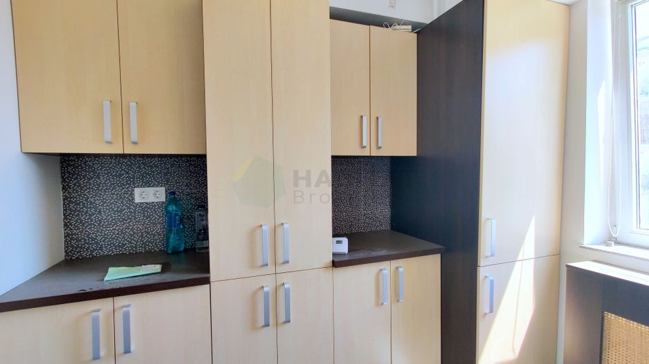 Decomandat, doua bai, loc de parcare in subteran, disponibil imediat - Poză 17