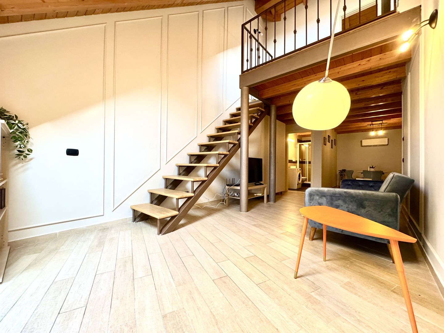 Apartament tip loft, 2 camere, Piața Unirii - Poză 3