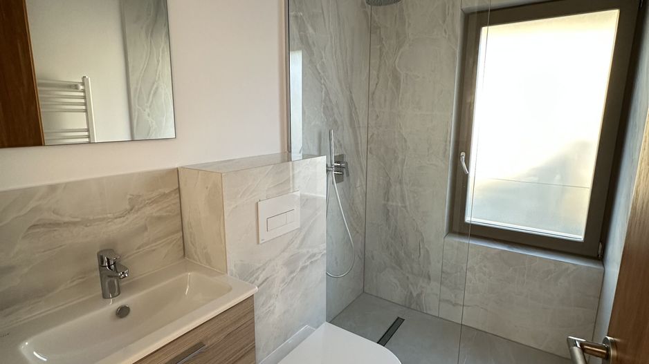 Casa cu 4 camere - Dumbarvita - Poză 23