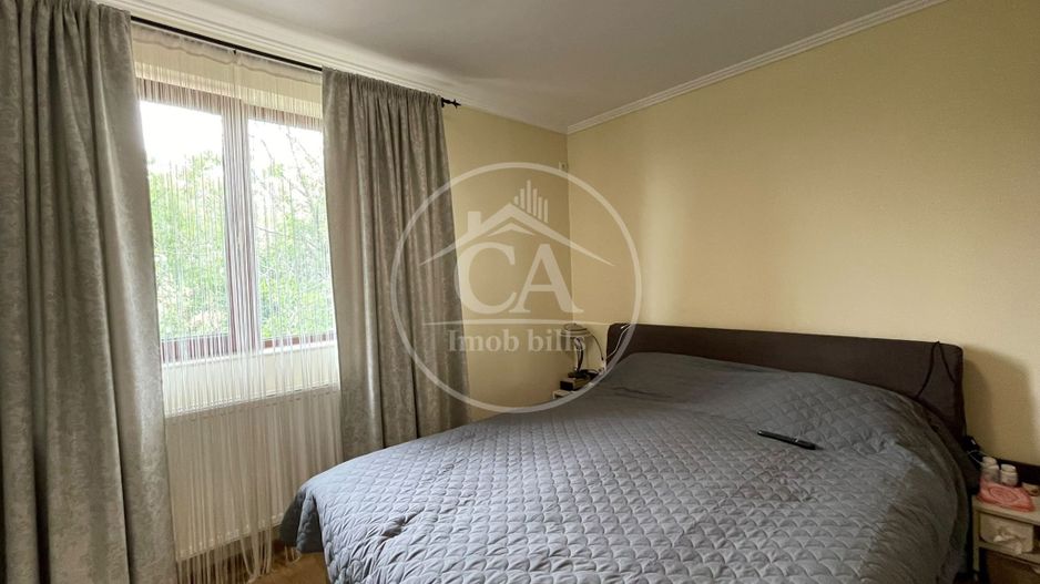 Casa de vanzare cu 3 camere tip duplex in zona Rogerius Oradea - Poză 5