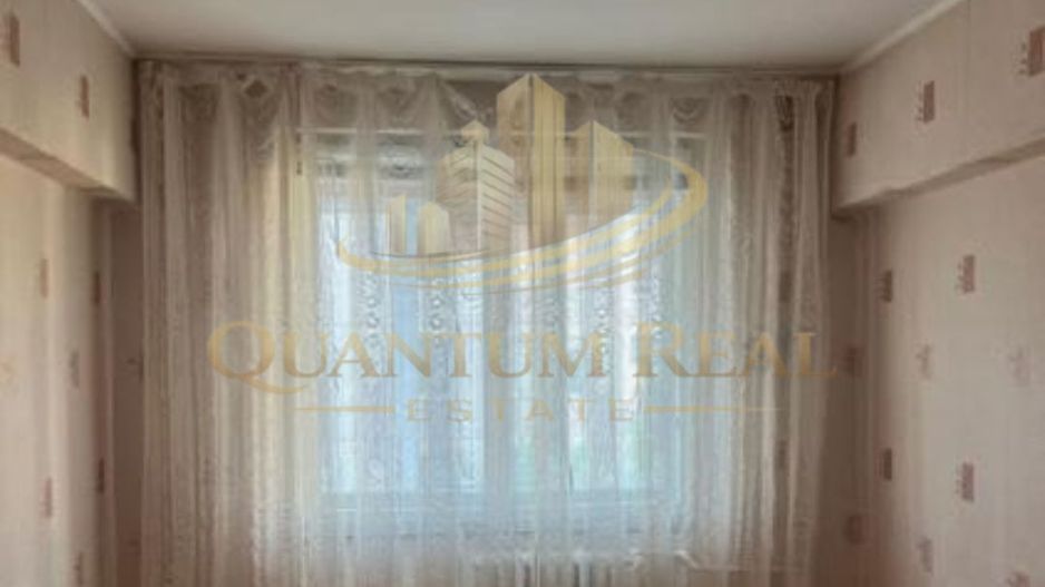 Vanzare apartament 3 camere decomandat-LOC DE PARCARE-RAHOVA-OFERTA! - Poză 3