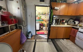 2 camere | etaj intermediar | boxa | zona excelenta | - Poză 7