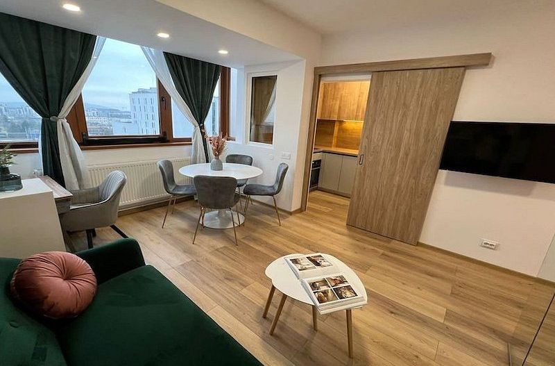 Garsonieră de închiriat, cu vedere panoramică spre Parcul Tractorul - Poză 2