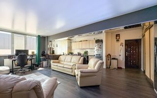 Apartament cu 2 camere, vedere panoramică  in Andrei Muresanu - Poză 2