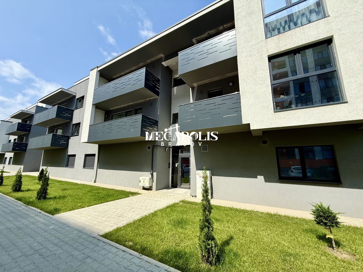 REZERVATĂ ! Bloc Intabulat/Se Accepta Credit/Incalzire in Pardoseala - Poză 1