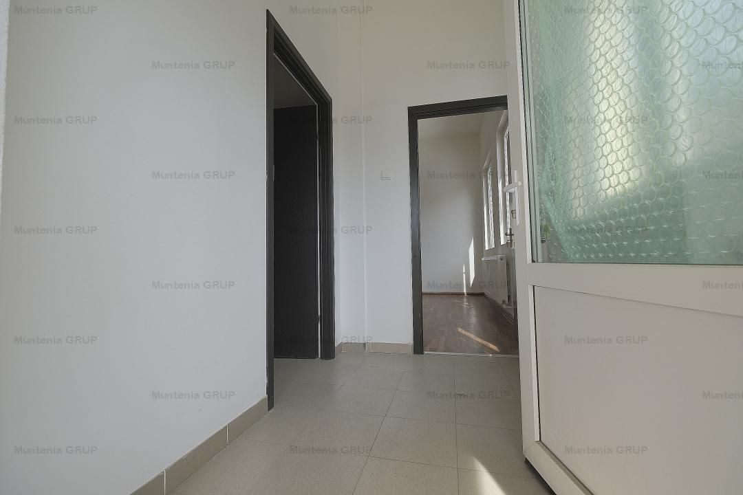 Oportunitate investitie ! Berceni - Luica (stradal), 860 mp. spatiu comercial - Poză 24