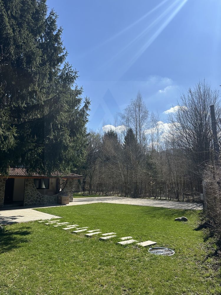 Casa individuala 275 mp utili cu teren 1000 mp in Porumbacu de Sus - Poză 8