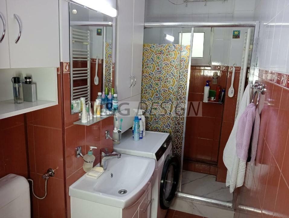 Apartament 3 camere Dacia cu centrala - Poză 9