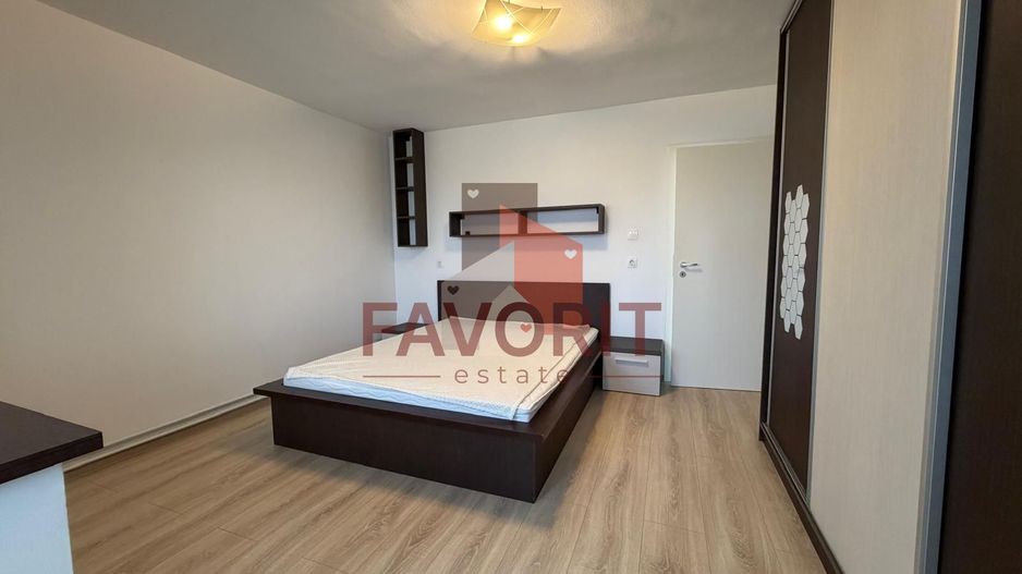2 camere | centrala proprie | etaj intermediar | zona excelenta | - Poză 7