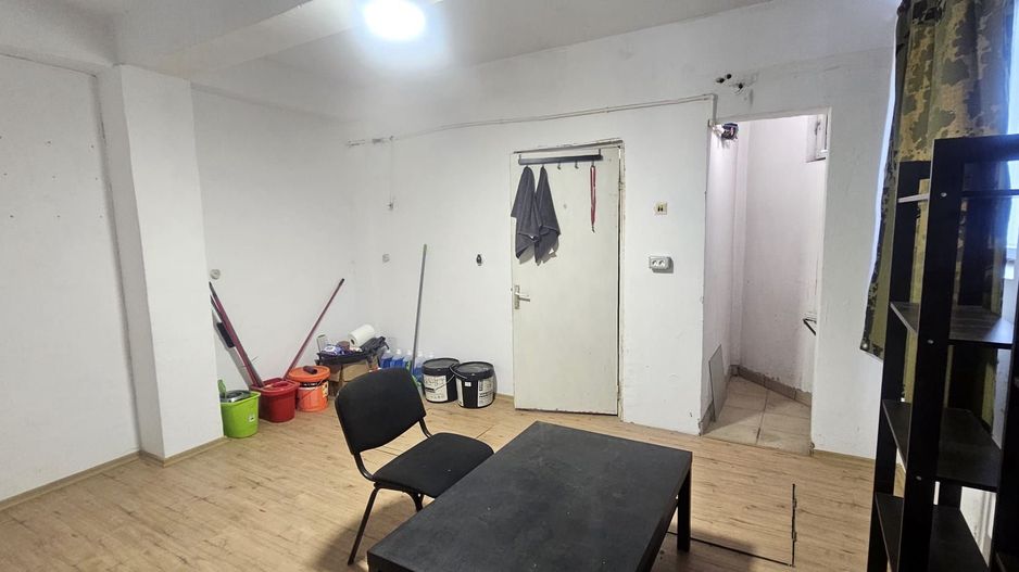 Spatiu comercial / Atelier creatie – 50 mp, parter + etaj – 39.000€ – - Poză 3