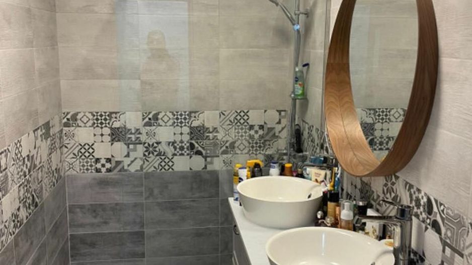 Apartament 2 cam. de vanzare 61mp + terasa 15 mp la 30 m de plaja - Mamaia Nord - Poză 4