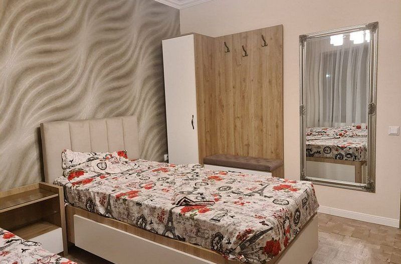 Vila P+1E,  7 camere, curte amenajata   - zona Mall, George Cosbuc - Poză 4