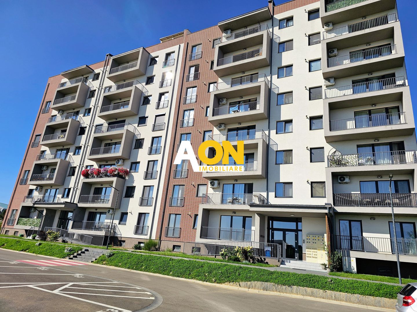 Apartament 2 camere, 65 mp utili, prima inchiriere cartier Transalpina - Poză 1