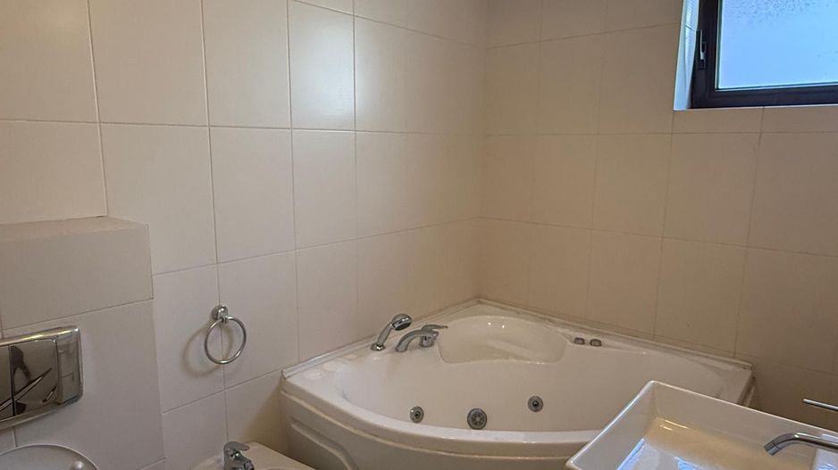 INCHIRIERE Apartament cu 4 camere in zona Nordului/Herastrau - Poză 13