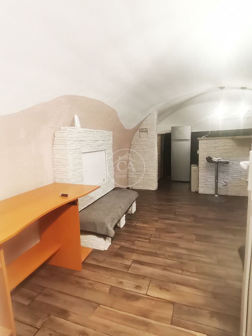 Spatiu comercial de vanzare la curte comuna Ultracentral, Oradea - Poză 3