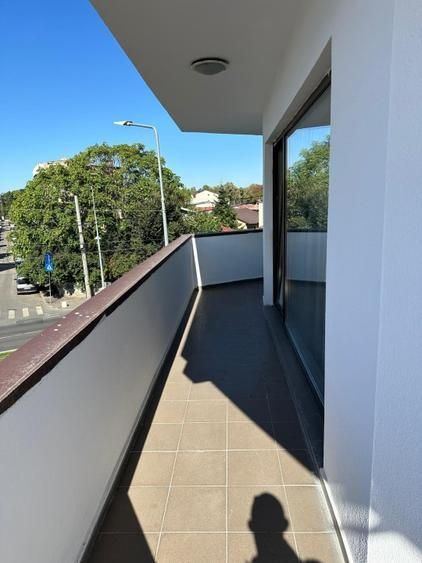 De inchiriat apartament cu 3 camere  145mp , Eroii Revolutiei sector4 - Poză 14